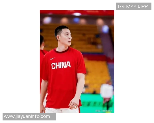 胡明轩的篮球之路：从青涩少年到国家队核心的成长历程与奋斗精神